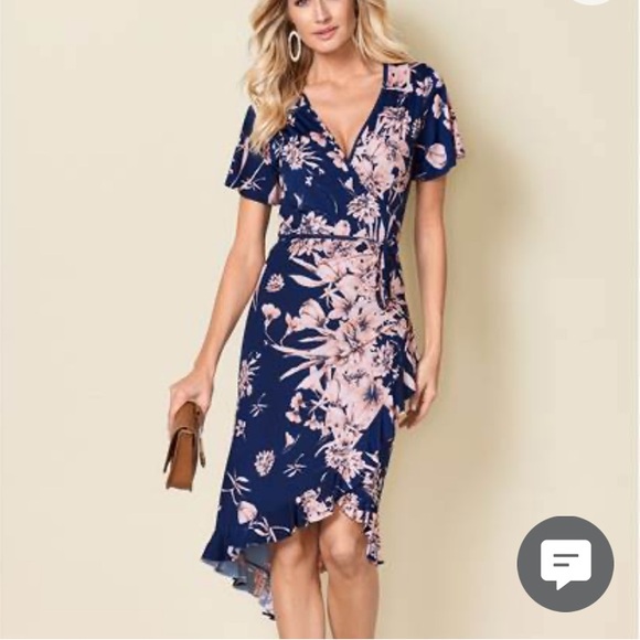 Dress - Picture 3 of 4